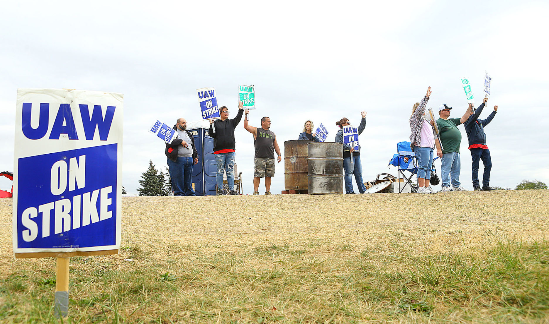 GM strike 10-15 01.jpg